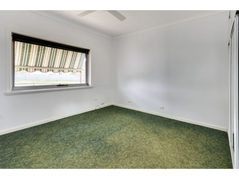 159 Henry St, Deniliquin NSW 2710