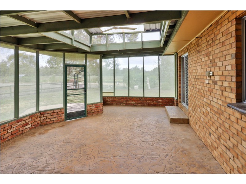 159 Henry St, Deniliquin NSW 2710