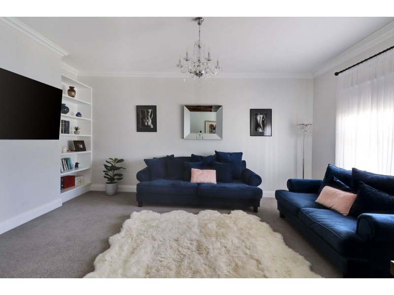 368 Henry St, Deniliquin NSW 2710