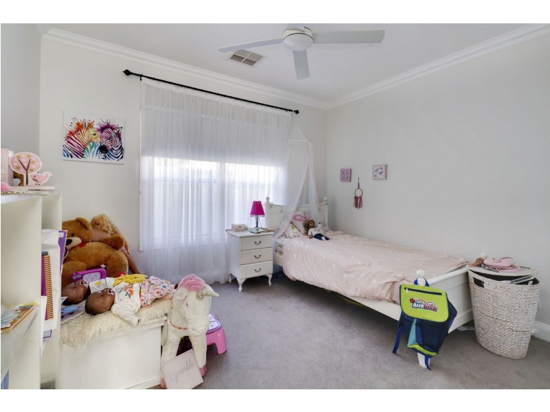 368 Henry St, Deniliquin NSW 2710