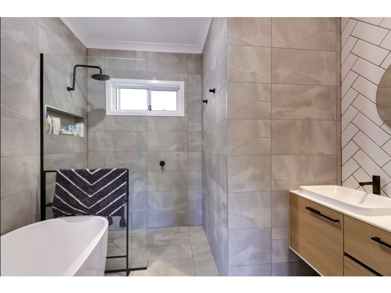 500 Maher St, Deniliquin NSW 2710