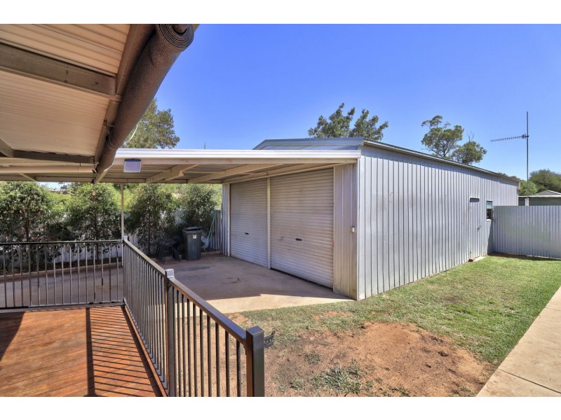 500 Maher St, Deniliquin NSW 2710