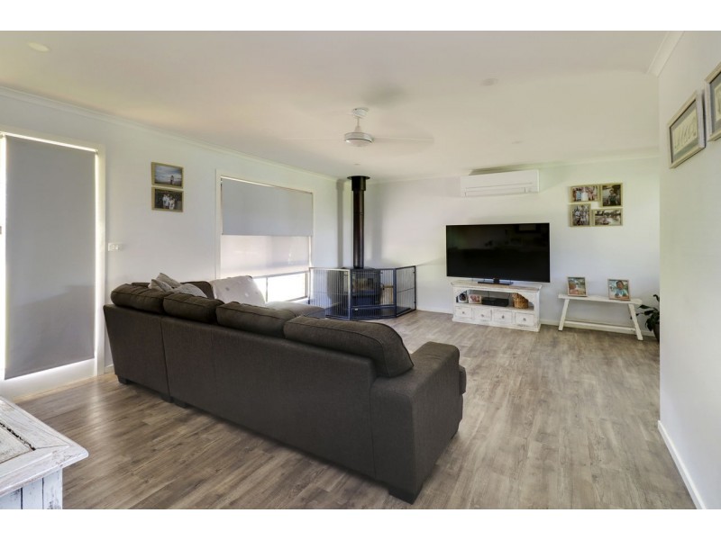 13 Mazamet Crt, Deniliquin NSW 2710