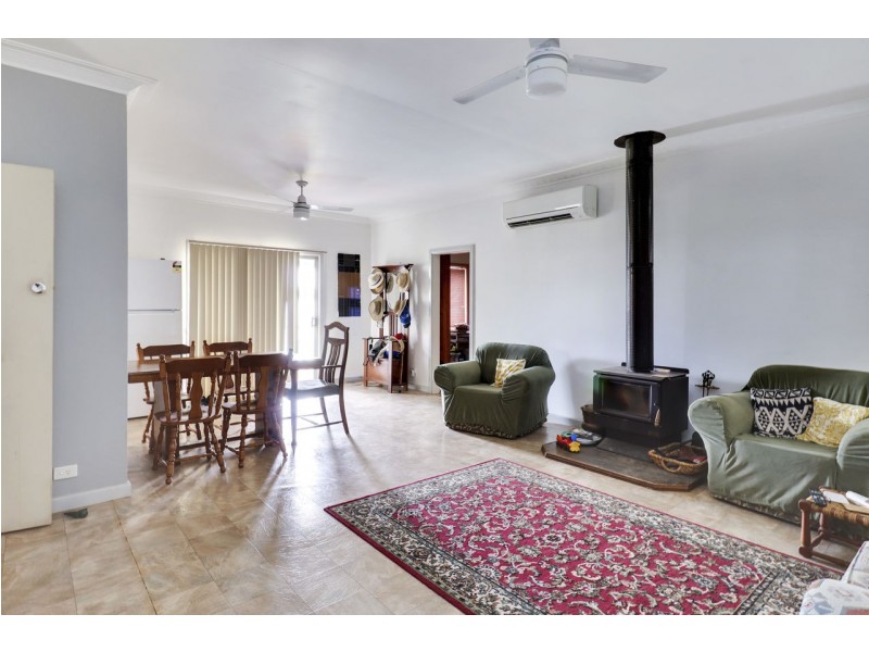 172 Yarra St, Deniliquin NSW 2710