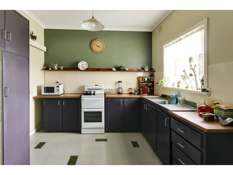 172 Yarra St, Deniliquin NSW 2710