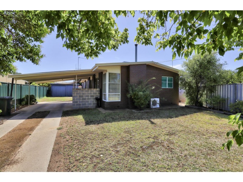 5 Stratton Crt, Deniliquin NSW 2710