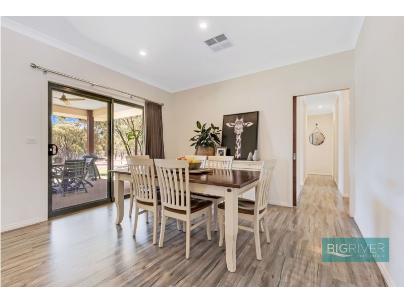 49 Pindara Lane, Deniliquin NSW 2710