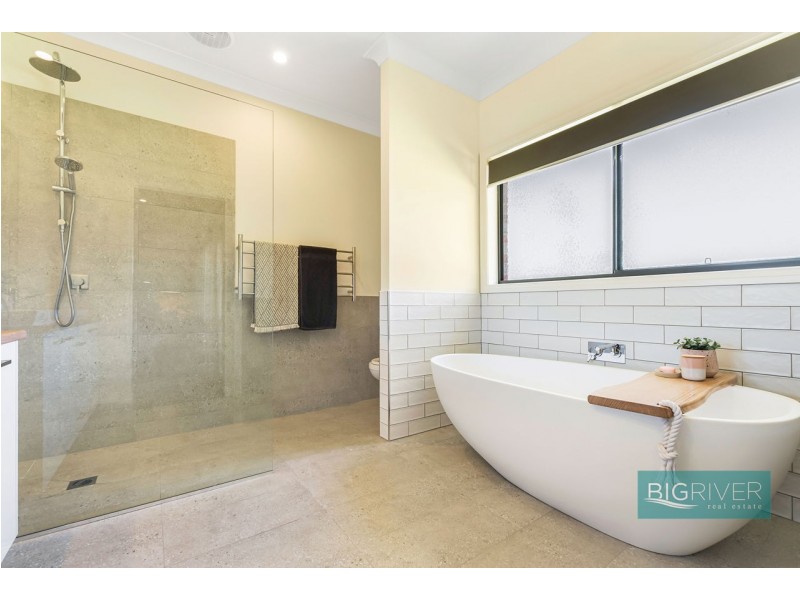 49 Pindara Lane, Deniliquin NSW 2710