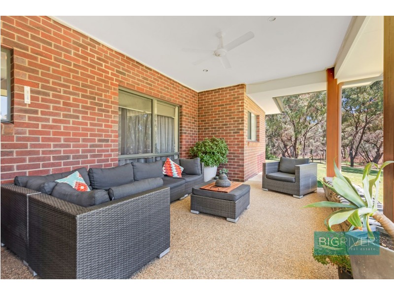 49 Pindara Lane, Deniliquin NSW 2710