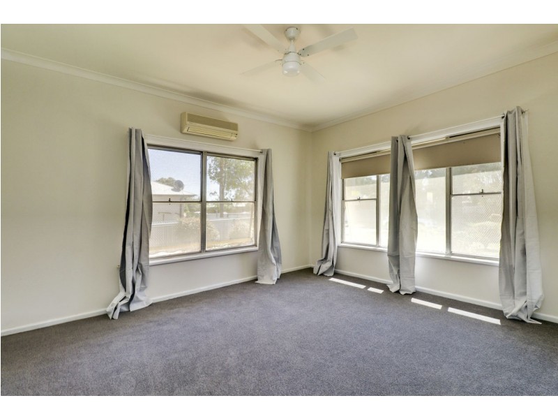460 Wilkinson Street, Deniliquin NSW 2710