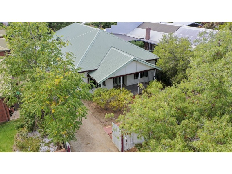 427 George Street, Deniliquin NSW 2710