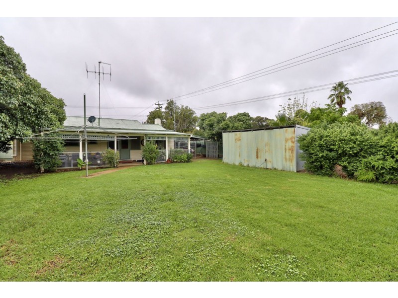 290 Poictiers Street, Deniliquin NSW 2710