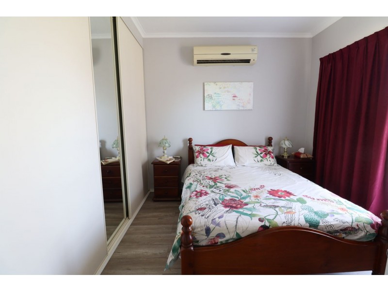 455 Poictiers St, Deniliquin NSW 2710