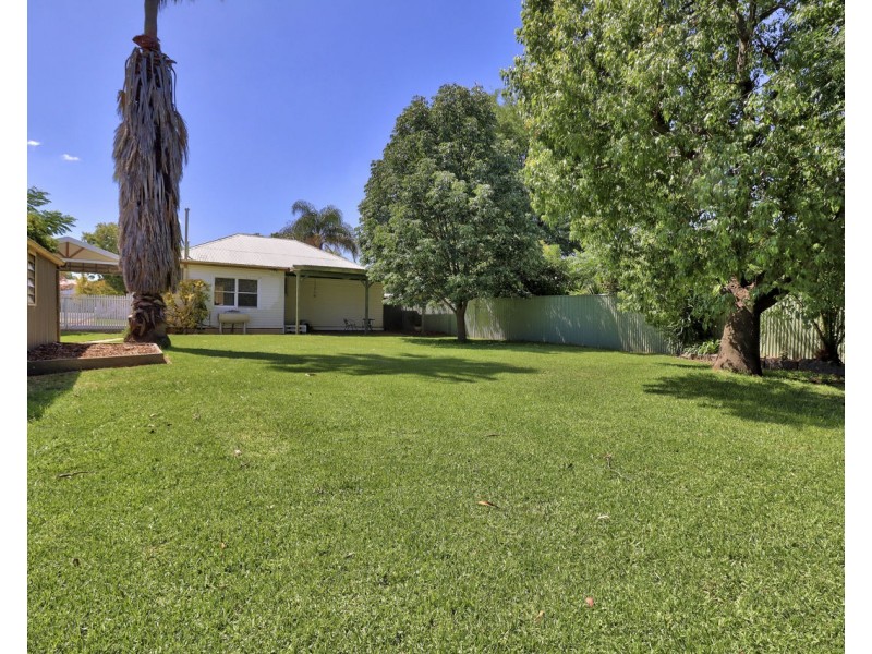 448 Harfleur Street, Deniliquin NSW 2710