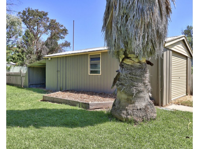 448 Harfleur Street, Deniliquin NSW 2710