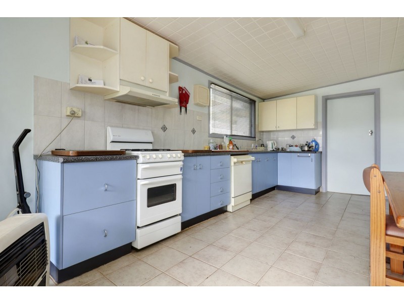 112 Decimus Street, Deniliquin NSW 2710