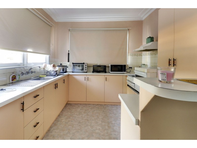 472 George Street, Deniliquin NSW 2710