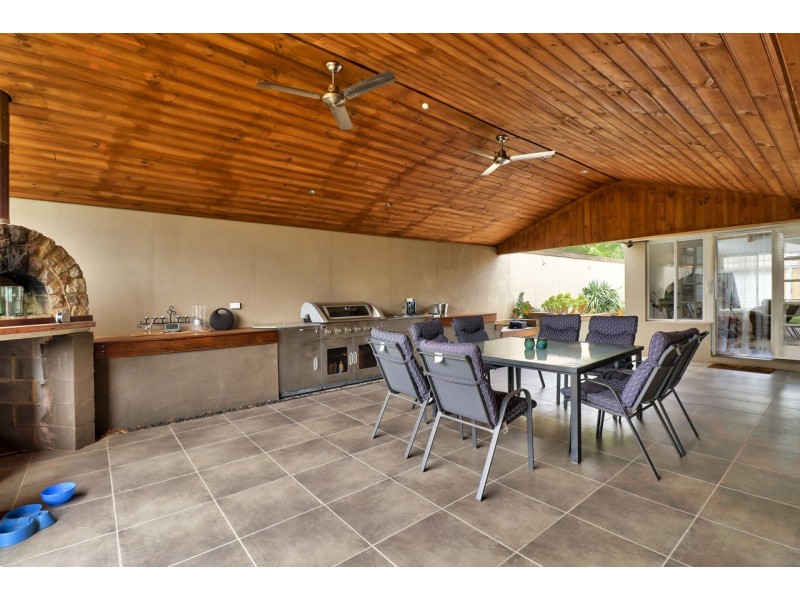 231 River Street, Deniliquin NSW 2710