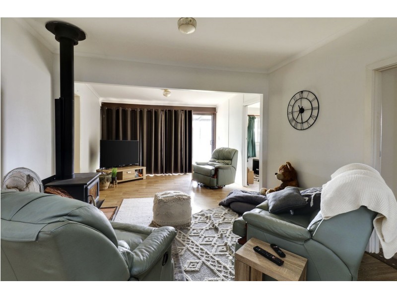 225 Henry Street, Deniliquin NSW 2710