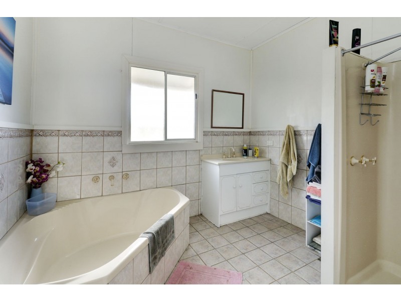 225 Henry Street, Deniliquin NSW 2710