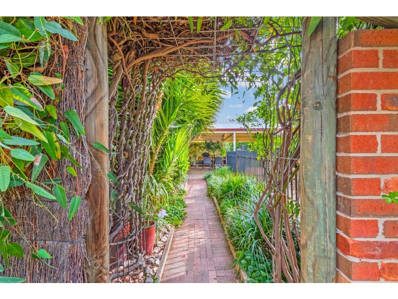 48 Moama Street, Mathoura NSW 2710