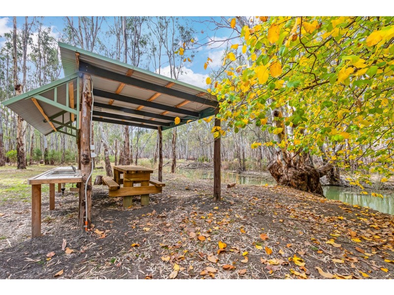 48 Moama Street, Mathoura NSW 2710