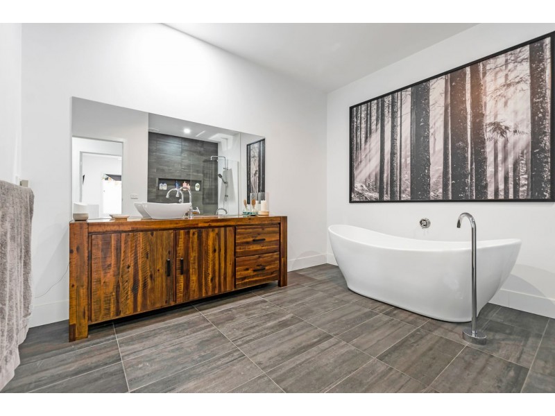 476 Cressy Street, Deniliquin NSW 2710