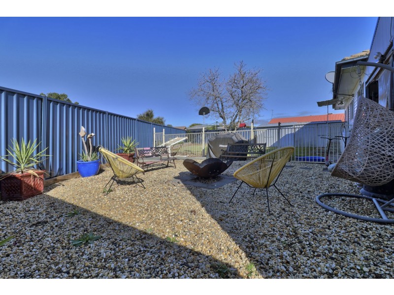 110 Russell Street, Deniliquin NSW 2710