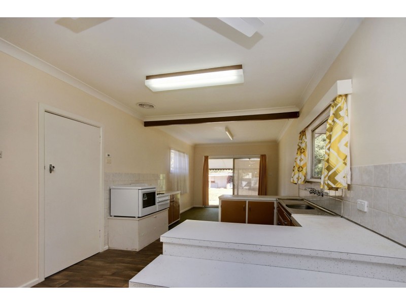 516 Poictiers Street, Deniliquin NSW 2710