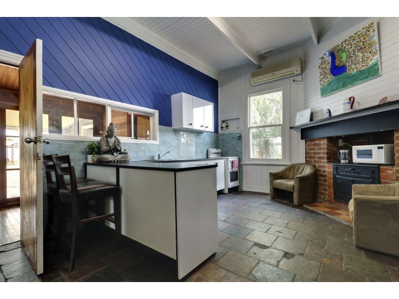 447 Cressy Street, Deniliquin NSW 2710