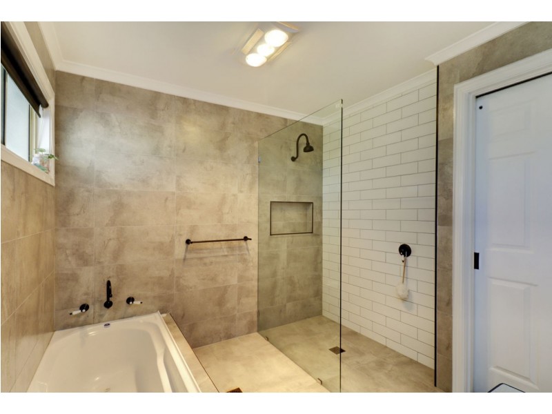 15 Boxwood Court, Deniliquin NSW 2710