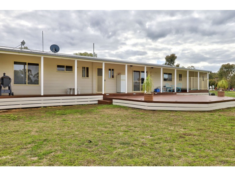 15 Boxwood Court, Deniliquin NSW 2710