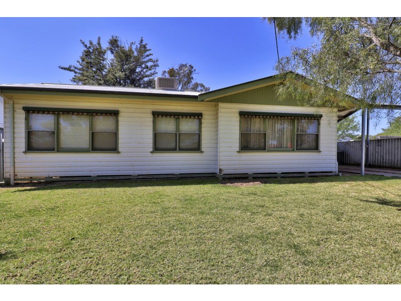 447 Wilkinson Street, Deniliquin NSW 2710