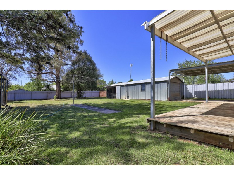 447 Wilkinson Street, Deniliquin NSW 2710
