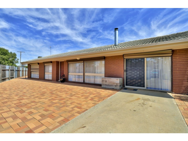 200 Henry Street, Deniliquin NSW 2710