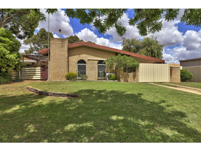 516 Henry Street, Deniliquin NSW 2710