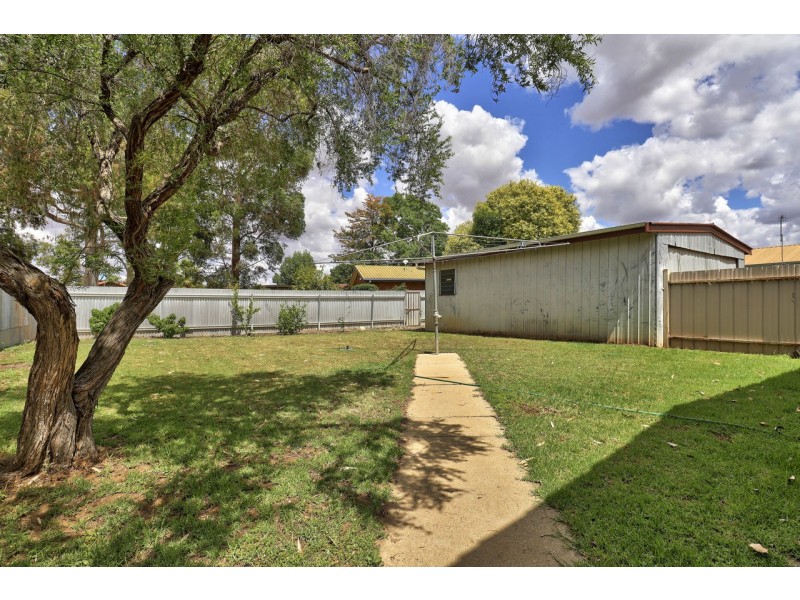 516 Henry Street, Deniliquin NSW 2710