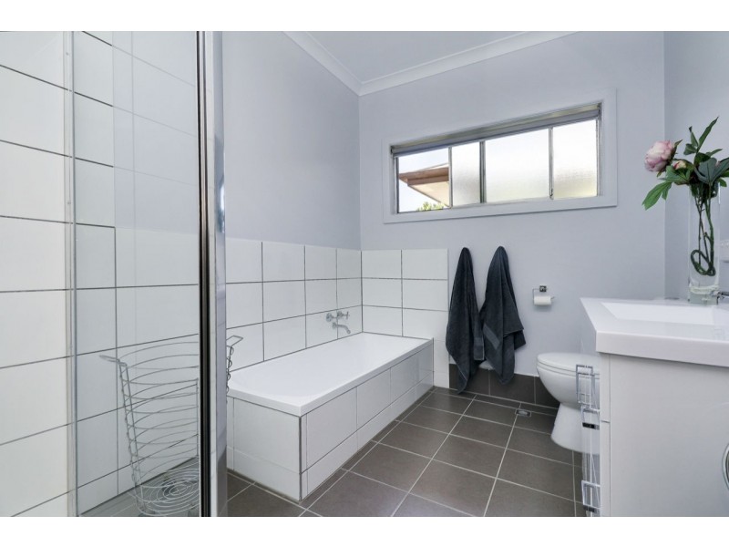 514 Poictiers Street, Deniliquin NSW 2710