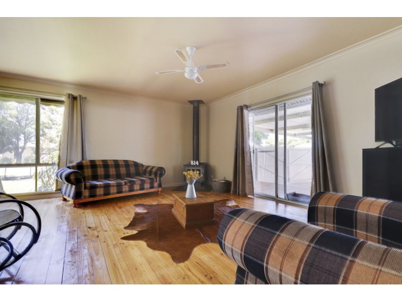 514 Poictiers Street, Deniliquin NSW 2710