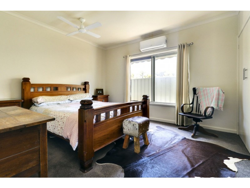 514 Poictiers Street, Deniliquin NSW 2710