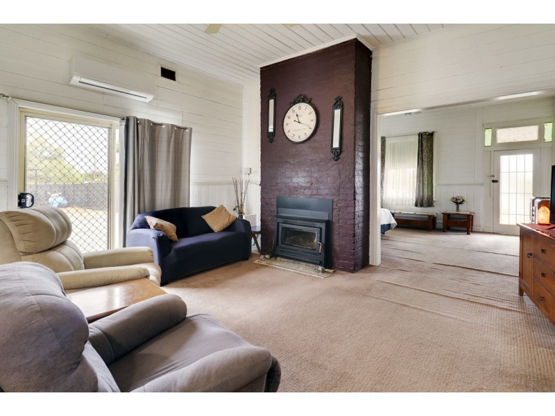 11 Lawrence Street, Mathoura NSW 2710