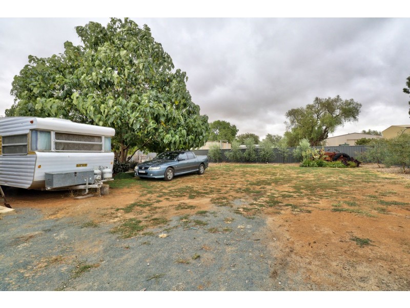 11 Lawrence Street, Mathoura NSW 2710