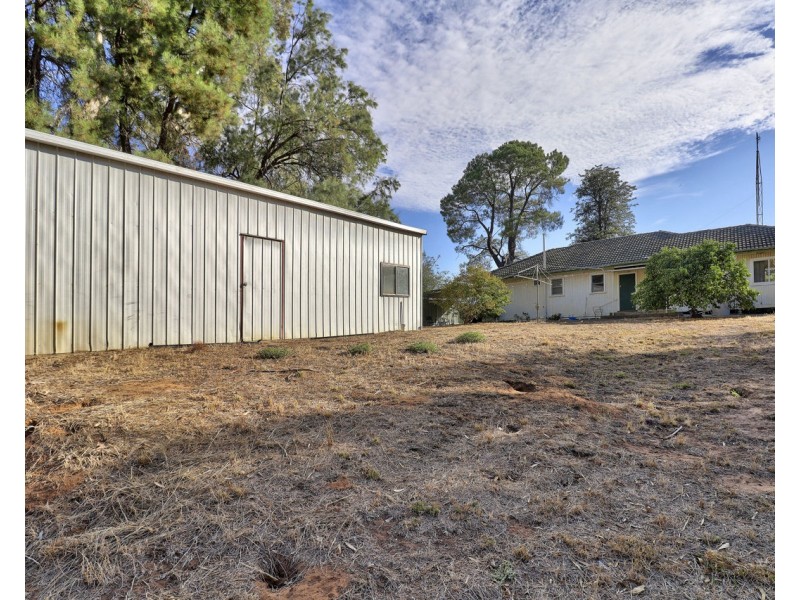 438 Hay Road, Deniliquin NSW 2710