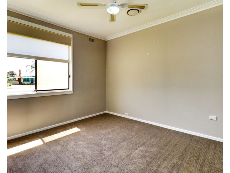 292 Sloane Street, Deniliquin NSW 2710