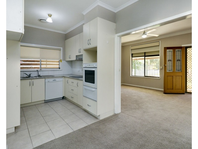 292 Sloane Street, Deniliquin NSW 2710
