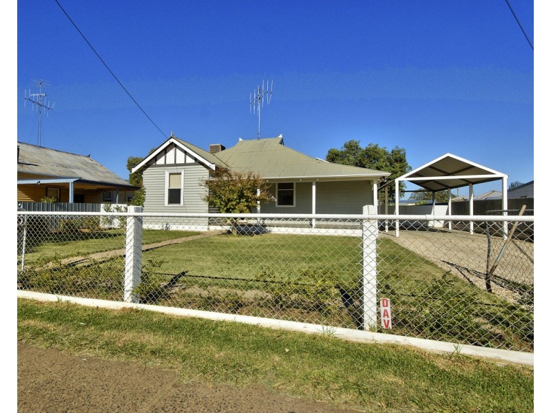 414 Harfleur Street, Deniliquin NSW 2710