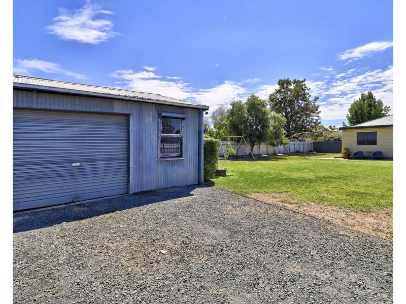 312 Fitzroy Street, Deniliquin NSW 2710