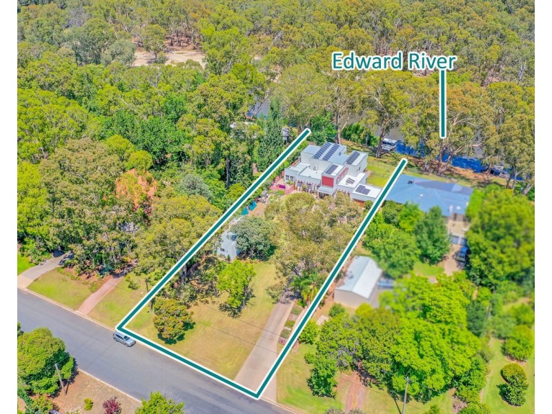230 River Street, Deniliquin NSW 2710