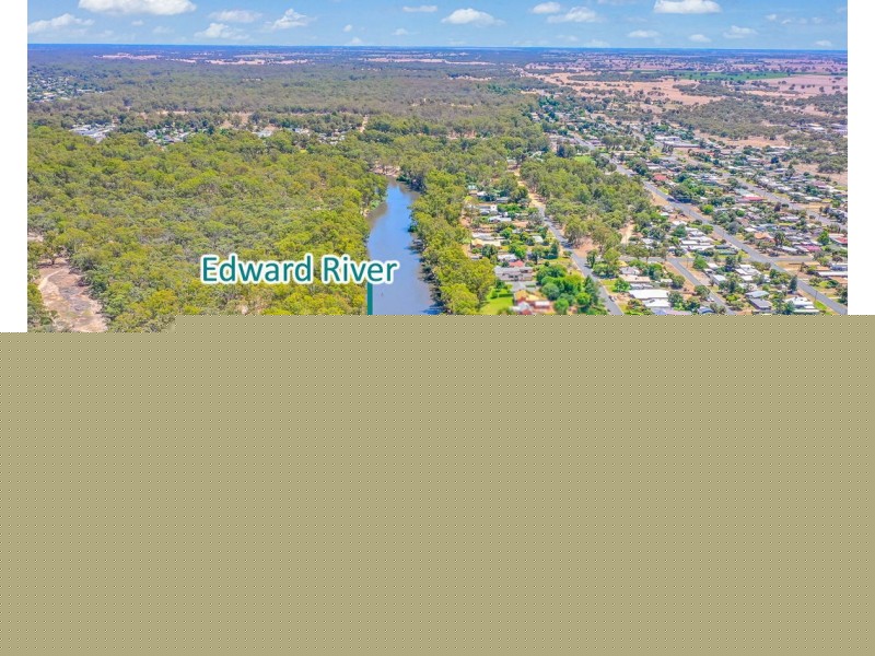 230 River Street, Deniliquin NSW 2710