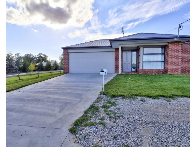 7 Opitz Crt, Mathoura NSW 2710